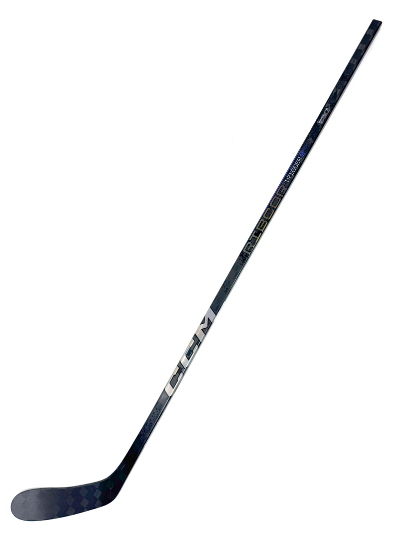CCM Jetspeed FT7 Pro ( Dressed Trigger 9 Pro ) RH 75 Flex P28