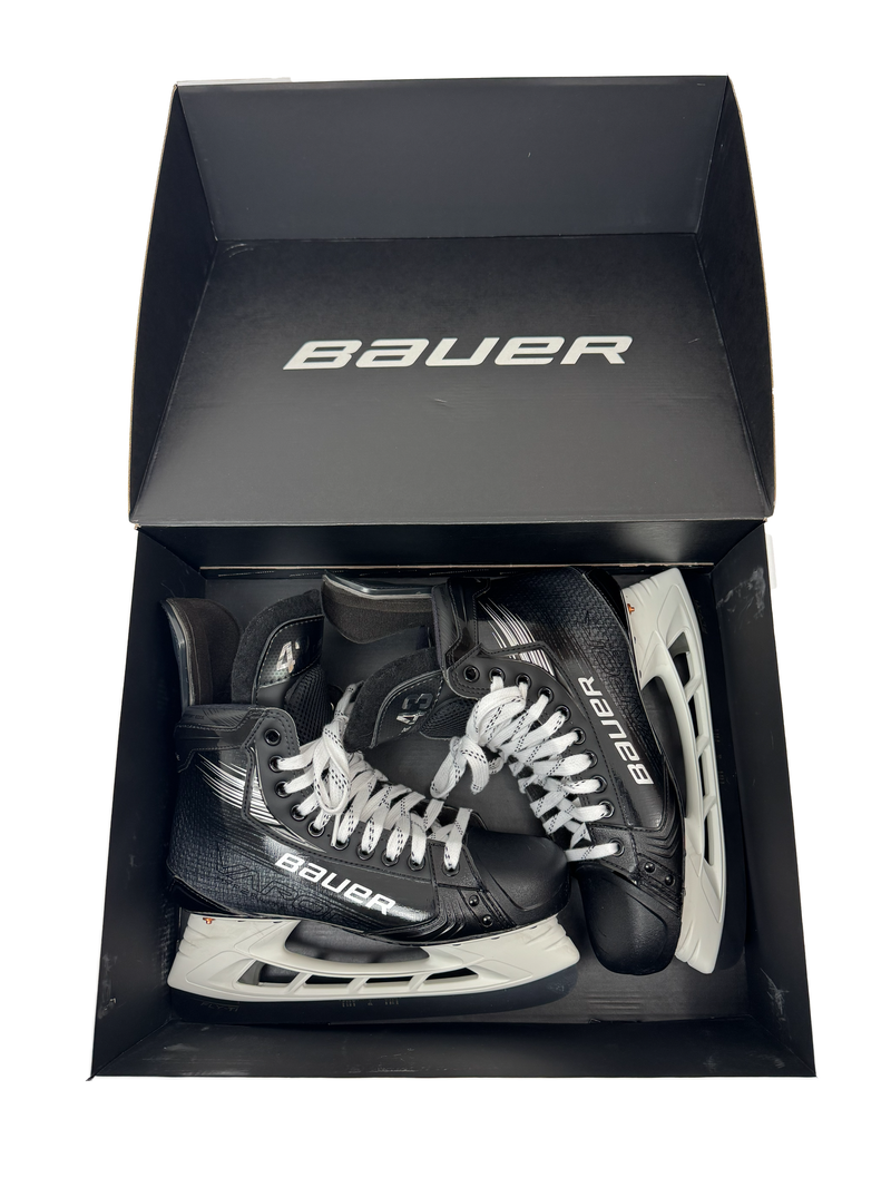 Bauer Vapor Hyperlite 2 Skates Size 9.5 Fit 3 w/FLY-TI Blades