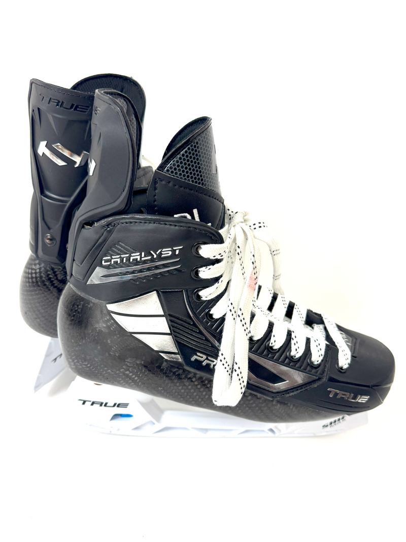 True Catalyst Pro Skates Size 8 D