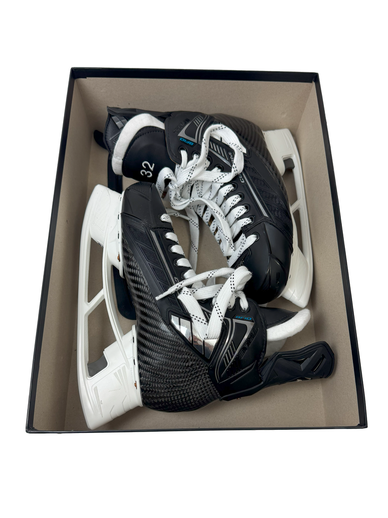 True SVH Pro Skates Size 9.5 Wide