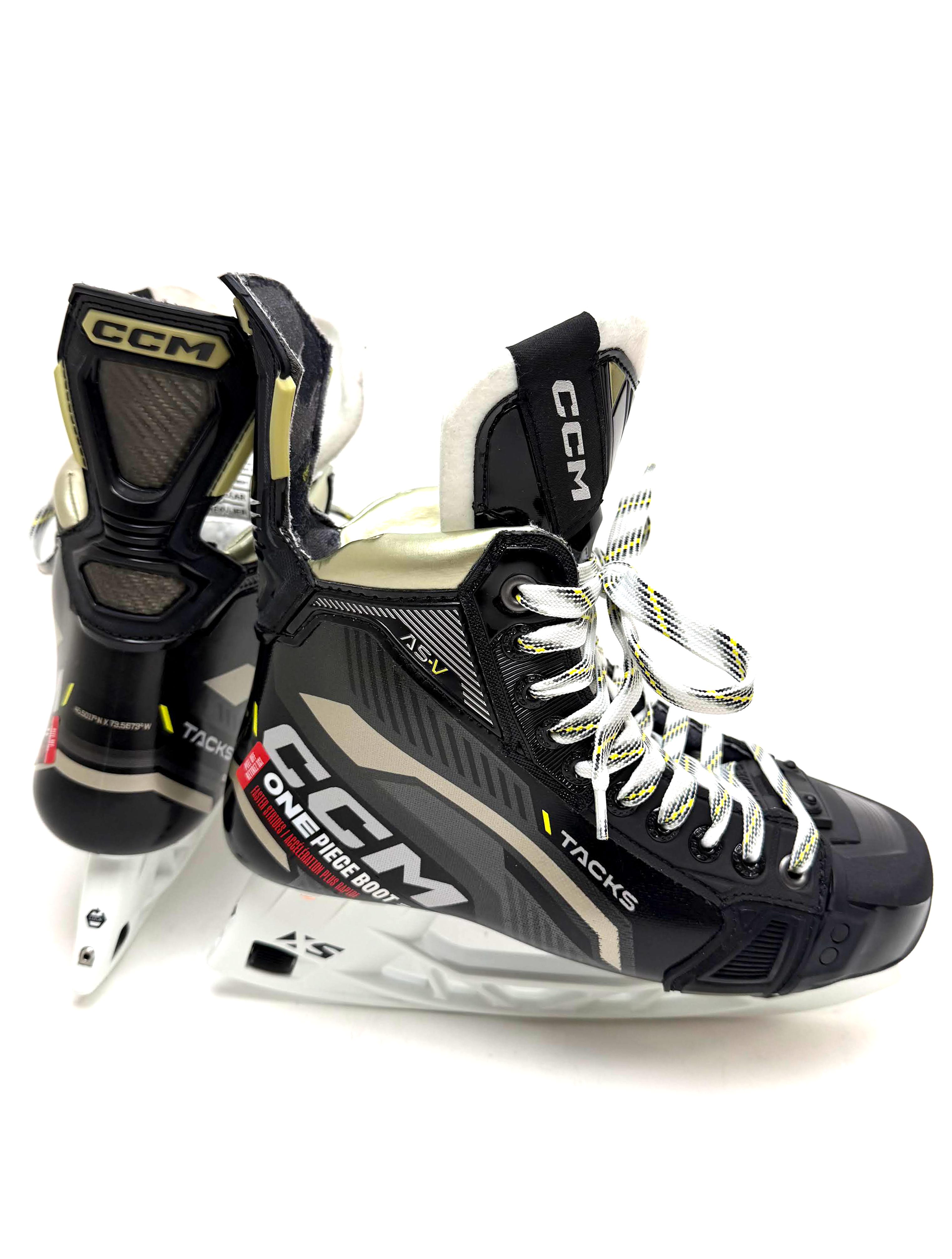 CCM Supertacks AS-V Skates Size 5 Tapered