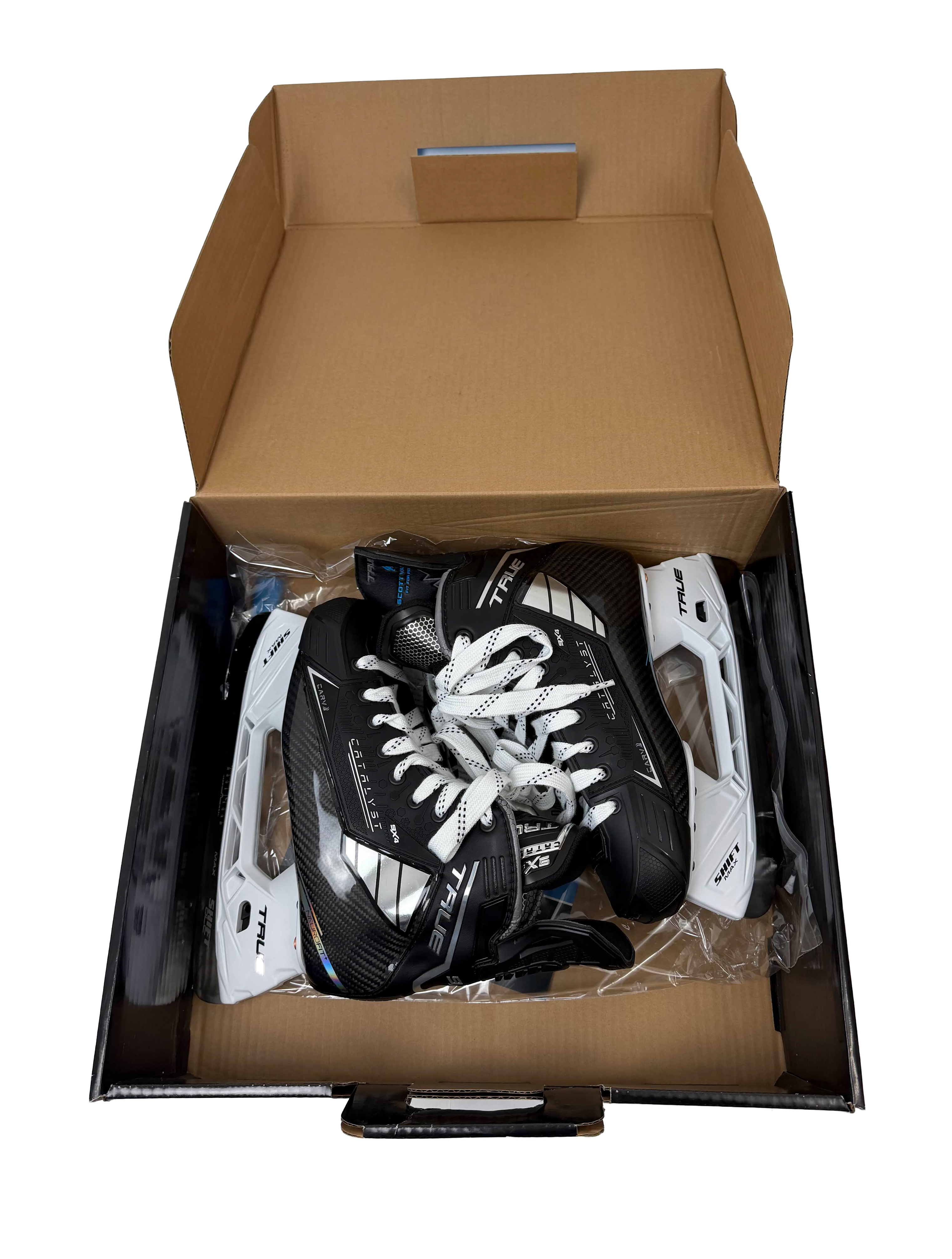 True Catalyst 9X4 Skates Size 7 Regular w/Steels