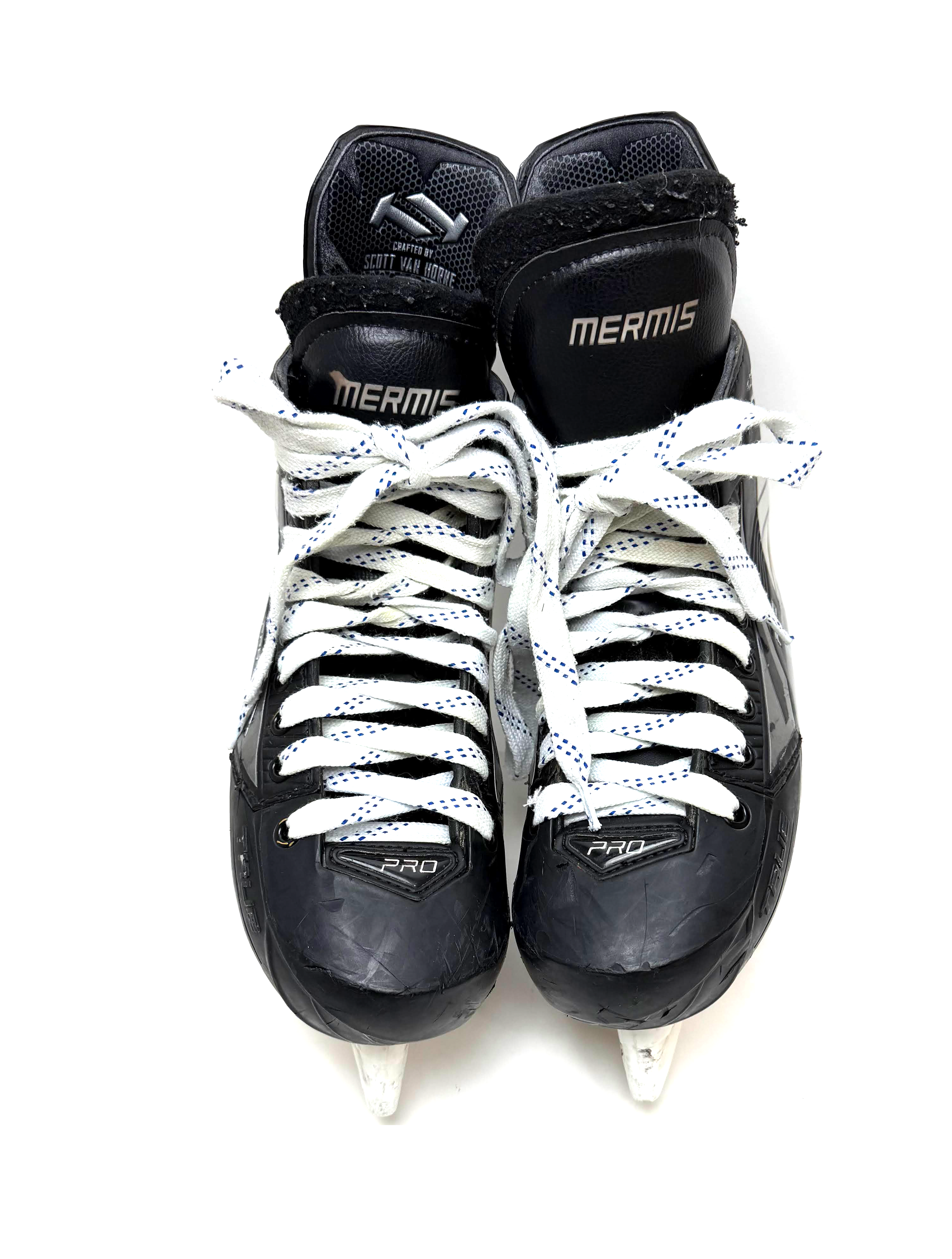 True Catalyst Pro Skates Size 8 Regular
