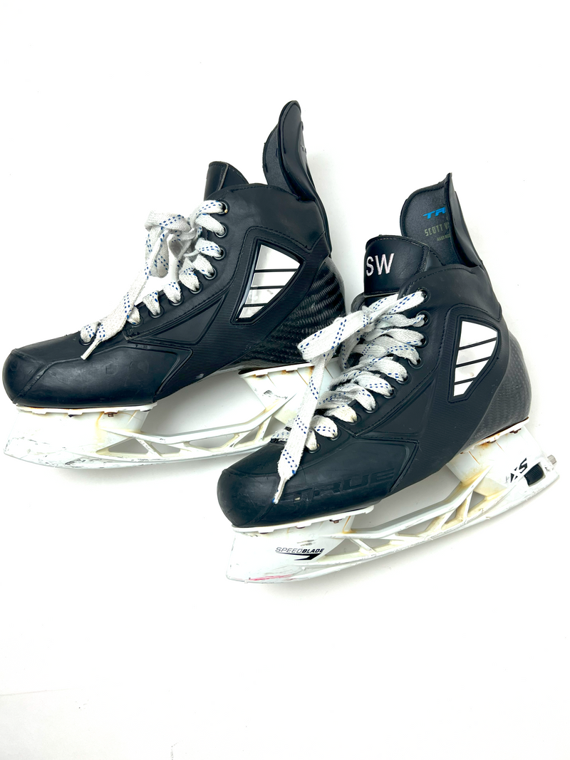 True Pro Custom Skates Size 8.5 E - Shane Wright