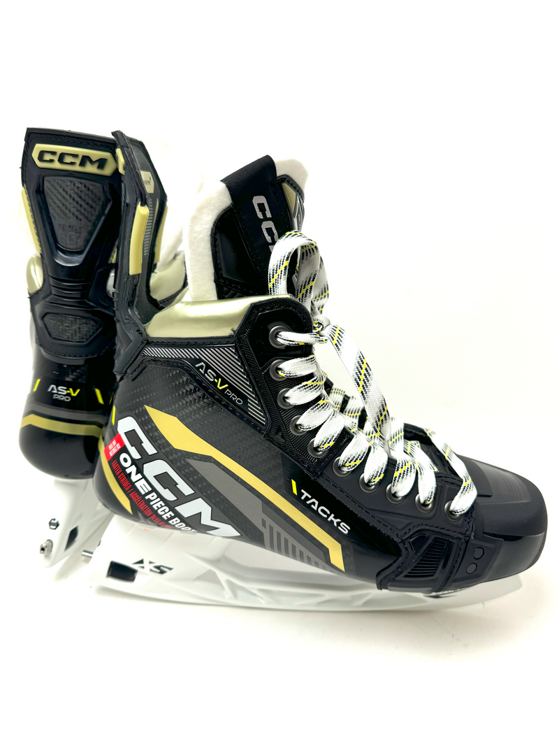 CCM Supertacks AS-V Pro Skates Size 8.5 E