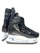 True Catalyst Pro Skates Size 7 D w/ Blades