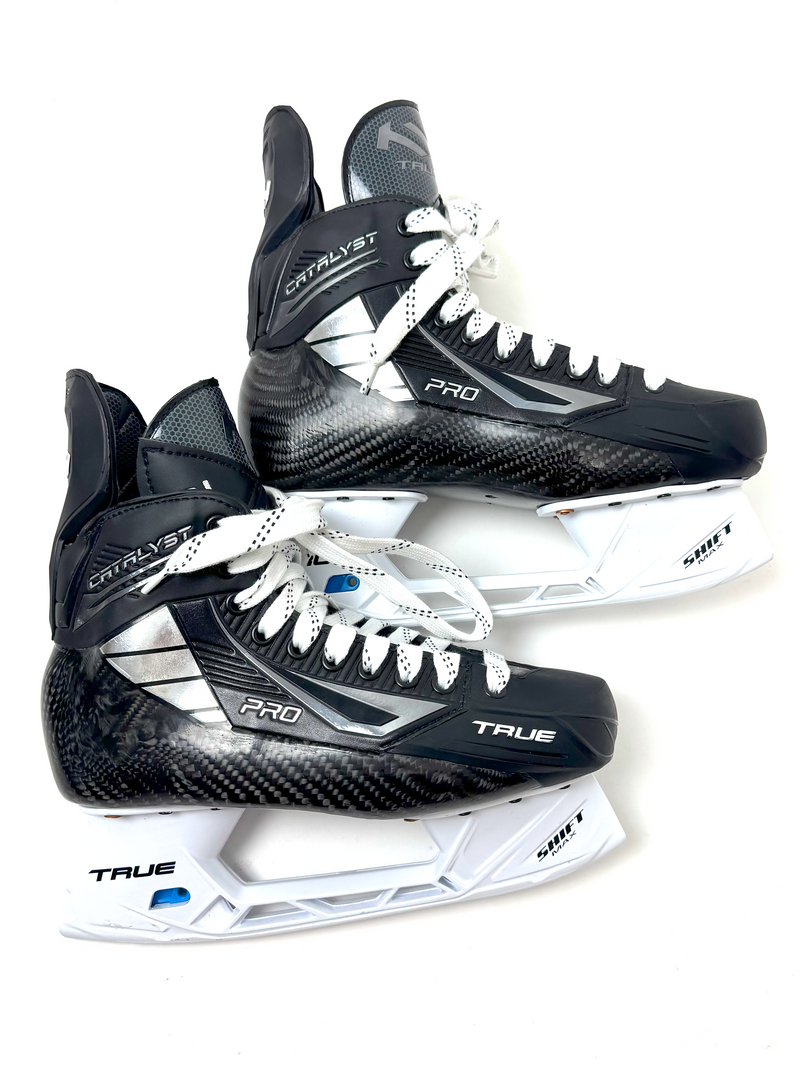 True Catalyst Pro Skates Size 8 D